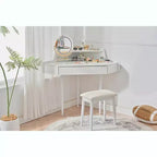 Coiffeuse d'angle pour chambre avec miroir à luminosité réglable, étagères de rangement ouvertes et design compact pour chambre à coucher