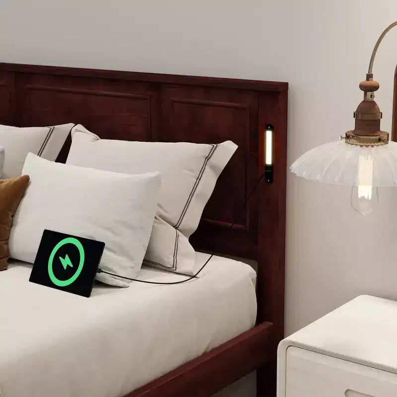 Lit plateforme ModernLuxe Queen/King Size avec tête de lit haute, cadre de lit en bois style ferme avec lumières LED et ports USB
