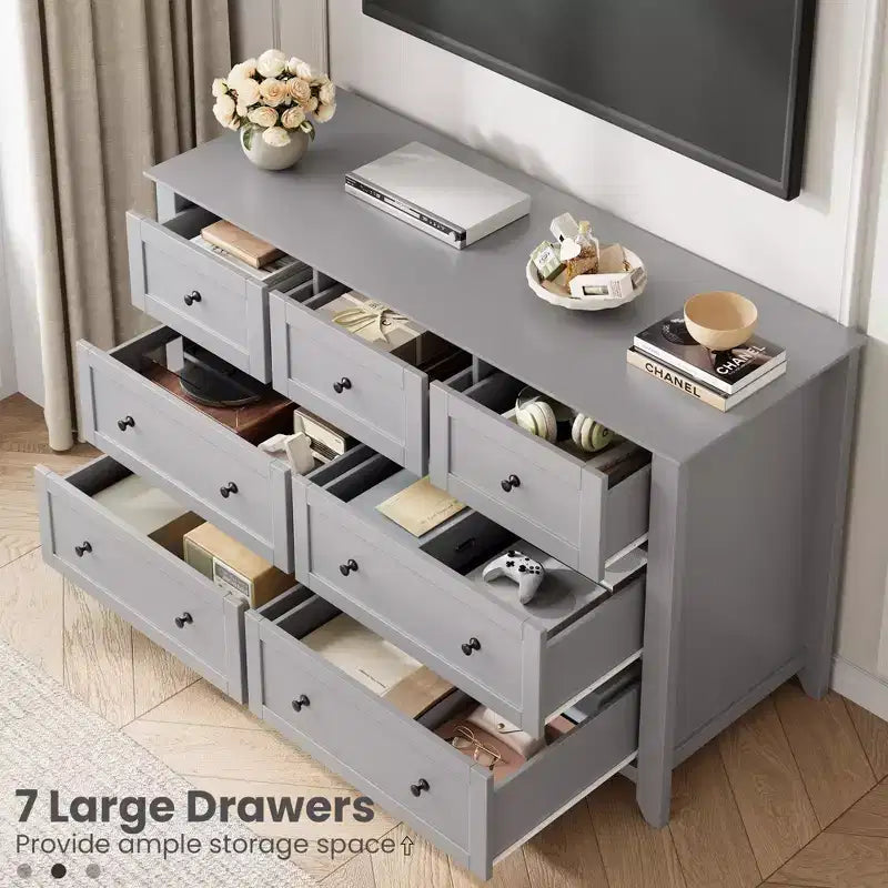Commode moderne en bois à 7 tiroirs, grande commode de 137 cm de large avec tiroirs profonds et poignées métalliques pour chambre, entrée et couloir