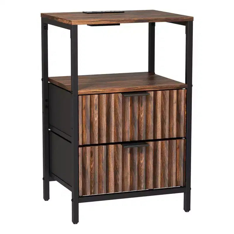 Table de chevet Karl Home de 38 cm de large - 2 tiroirs, 1 étagère, prise américaine