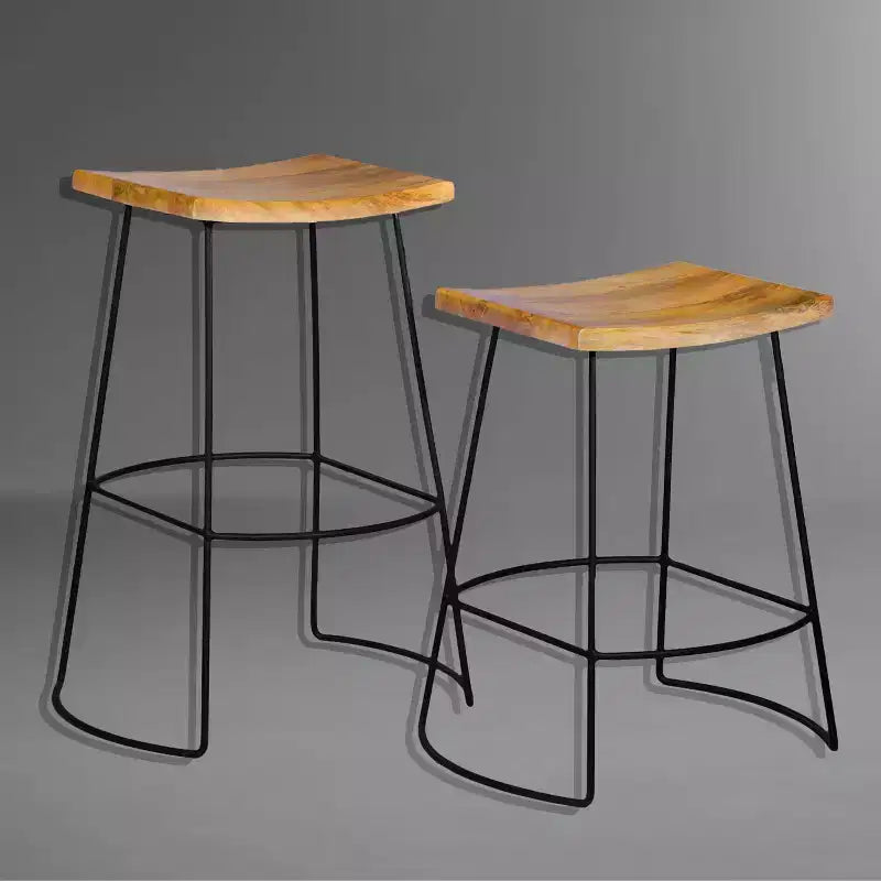 Carolina Living Ensemble de 2 tabourets de bar à hauteur de comptoir Portia Saddle Seat 61 cm Naturel/Noir : Bois de manguier, pieds en métal