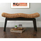 Banc marron Myra Hyacinth en jacinthe d'eau tressée pour entrée East At Main : Ottoman étroit, structure en bois massif