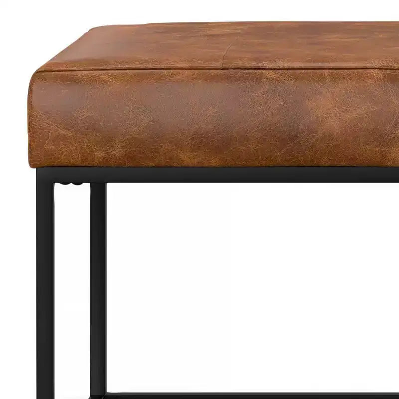 Banc ottoman rectangulaire contemporain moderne Gwendolyn WyndenHall 56 po de largeur, couleur havane