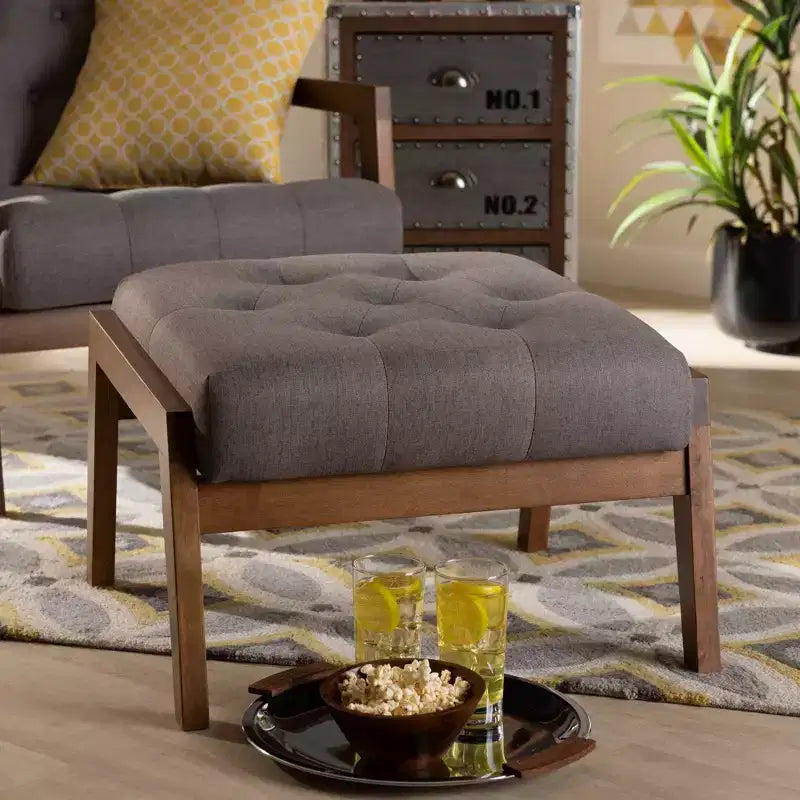 Pouffe rembourré Naeva en bois gris/marron - Baxton Studio