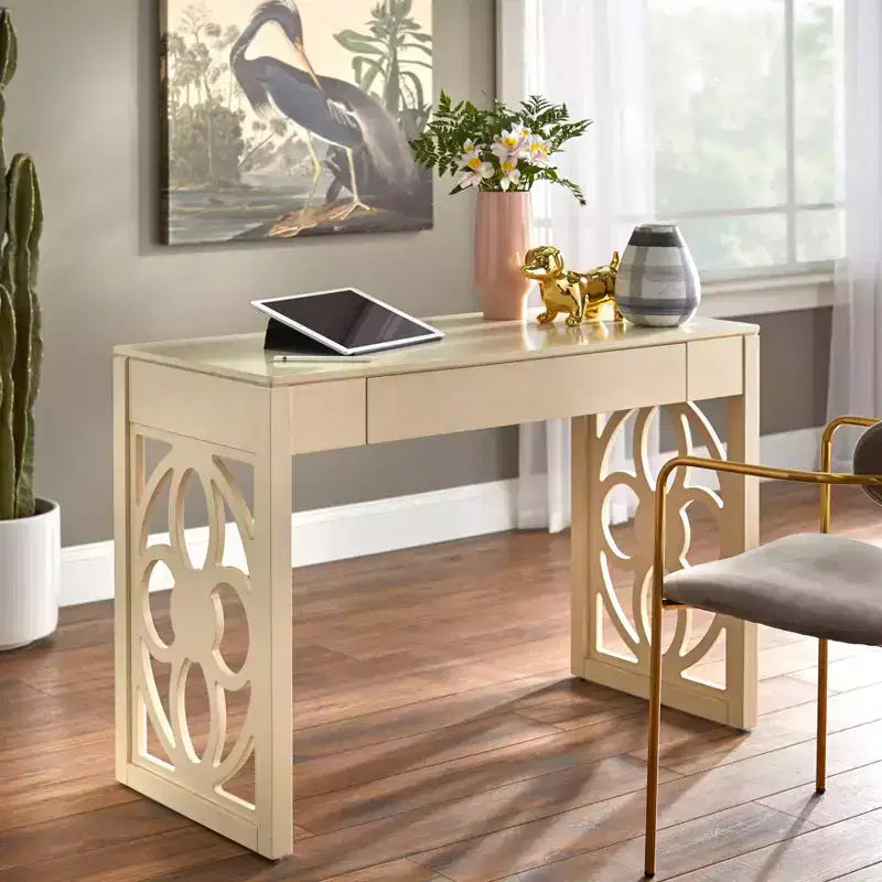 Bureau Lifestorey Allegory Floral Panel Legs Blanc : Bois d'hévéa massif, pieds à panneaux floraux, style moderne du milieu du siècle, 112 cm de large