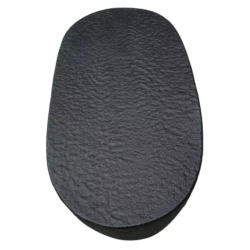 Table basse Urban Port 36" au design martelé artisanal, cadre sculptural en aluminium noir mat, noire