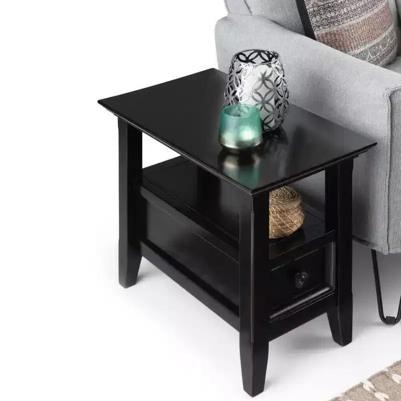 Table d'appoint étroite Halifax 35,5 cm marron hickory - WyndenHall : Tiroir, étagère ouverte, pin