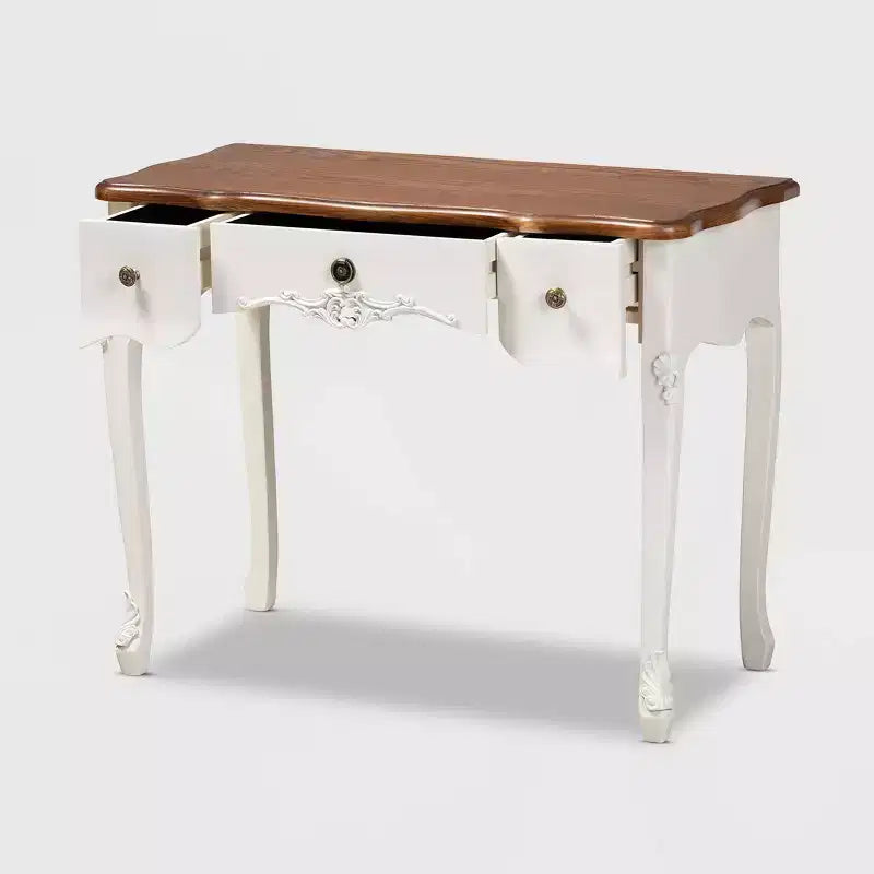 Console Sophie Small 3 tiroirs : Détail sculpté, Boutons en laiton - Baxton Studio