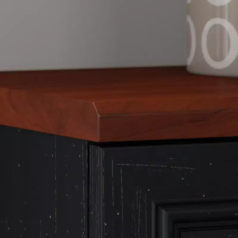 Petit meuble de rangement Fairview avec portes - Bush Furniture