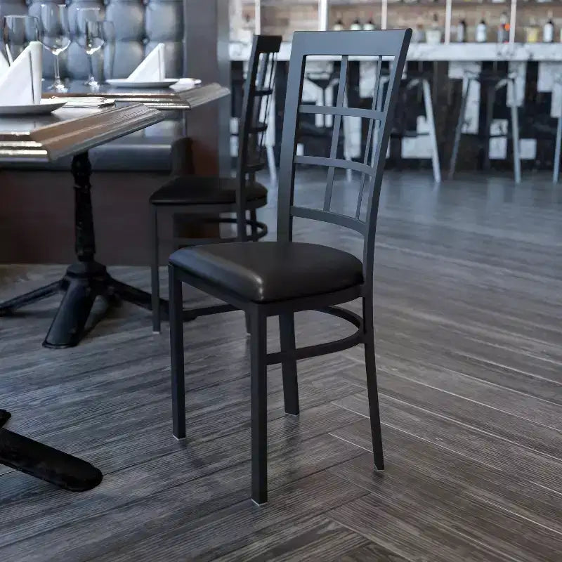 Chaise de restaurant Flash Furniture en métal noir avec dossier ajouré
