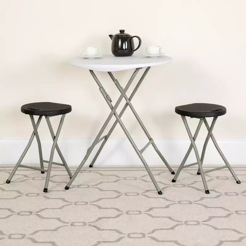 Tabouret pliant Flash Furniture avec assise en plastique noir et structure gris titane