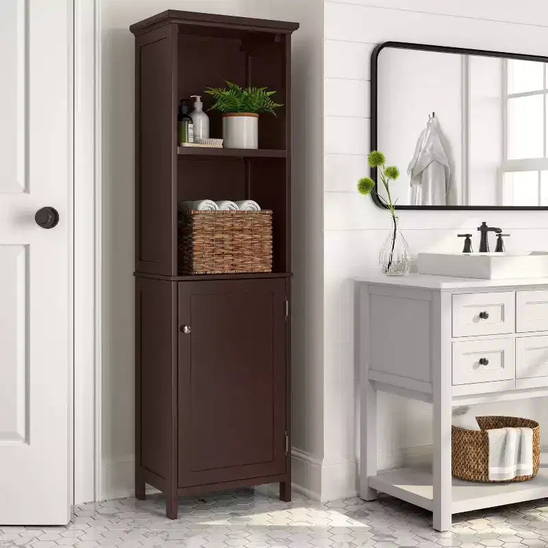 Tour de Rangement en Bois