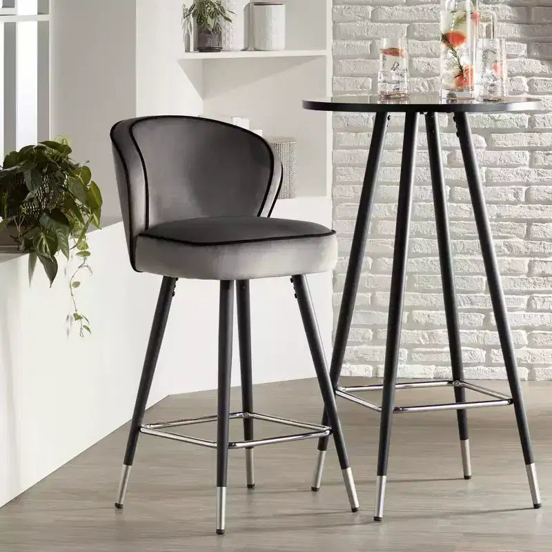 Tabouret de bar Studio 55D Elba en métal chromé noir argent 70,5 cm de haut, rembourrage moderne en velours gris pour îlot de cuisine, comptoir, abri de jardin