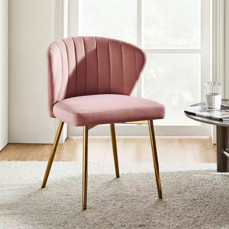 Chaise d'appoint Emma avec pieds en métal pour salon et chambre à coucher, fauteuil d'appoint en velours | KARAT HOME