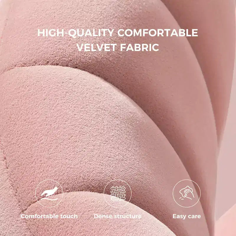Chaise d'appoint Emma avec pieds en métal pour salon et chambre à coucher, fauteuil d'appoint en velours | KARAT HOME