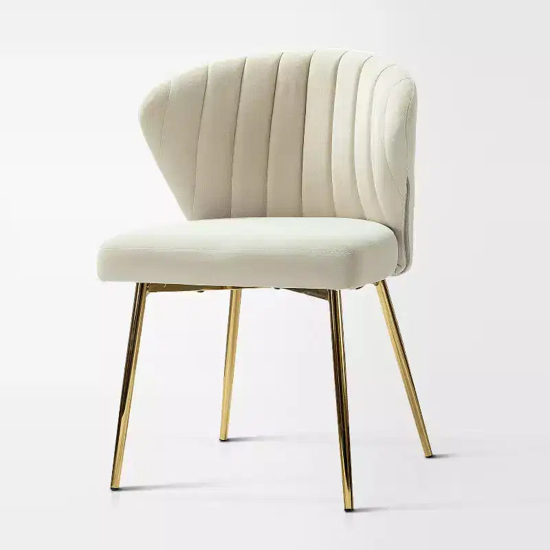 Chaise d'appoint Emma avec pieds en métal pour salon et chambre à coucher, fauteuil d'appoint en velours | KARAT HOME
