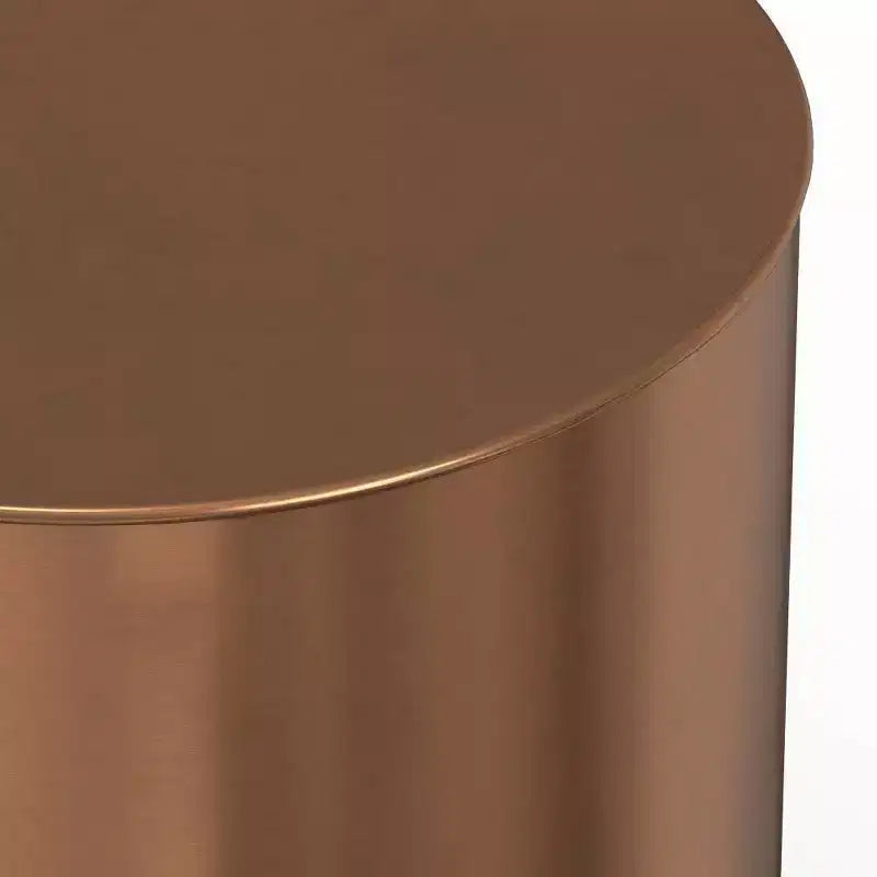 Table d'appoint cylindrique en métal Lance Ombre - WyndenHall