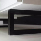 Meuble TV LeisureMod Avery Collection avec cadre en bois MDF et pieds en acier thermolaqué avec rangement Centre de divertissement multimédia moderne, salon