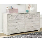 Commode à 6 tiroirs Paxberry Boho de Signature Design by Ashley, finition blanchie